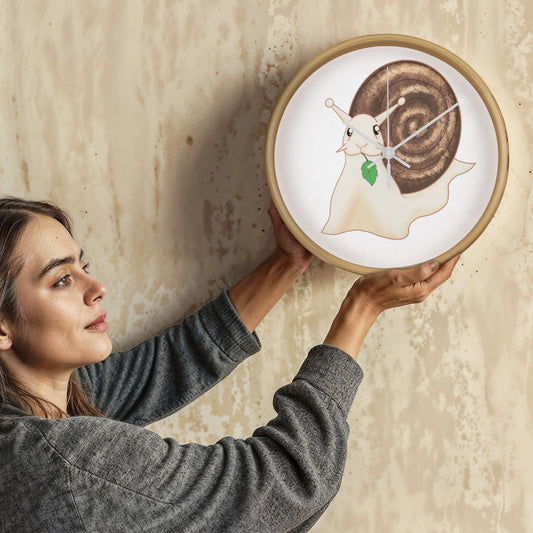 Giant Snail Wall Clock – Cute Leaf-Eating Kawaii Snail Art